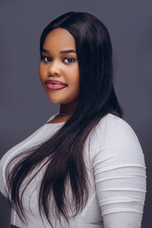 Straight human hair black 22” inches 5*5 closure - Image 3